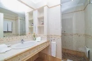 Apartments Jardines De Las Golondrinas Marbella Hotel