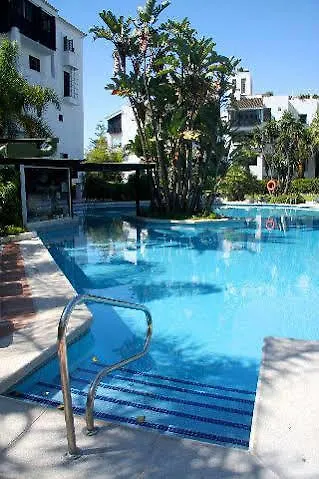 Apartments Jardines De Las Golondrinas Marbella Hotel