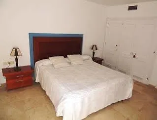 Apartments Jardines De Las Golondrinas Marbella 3*,
