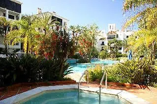 Apartments Jardines De Las Golondrinas Marbella Hotel