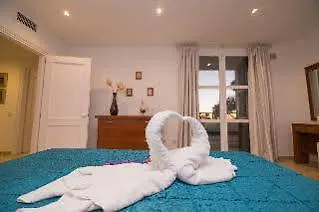*** Hotel Apartments Jardines De Las Golondrinas Marbella España